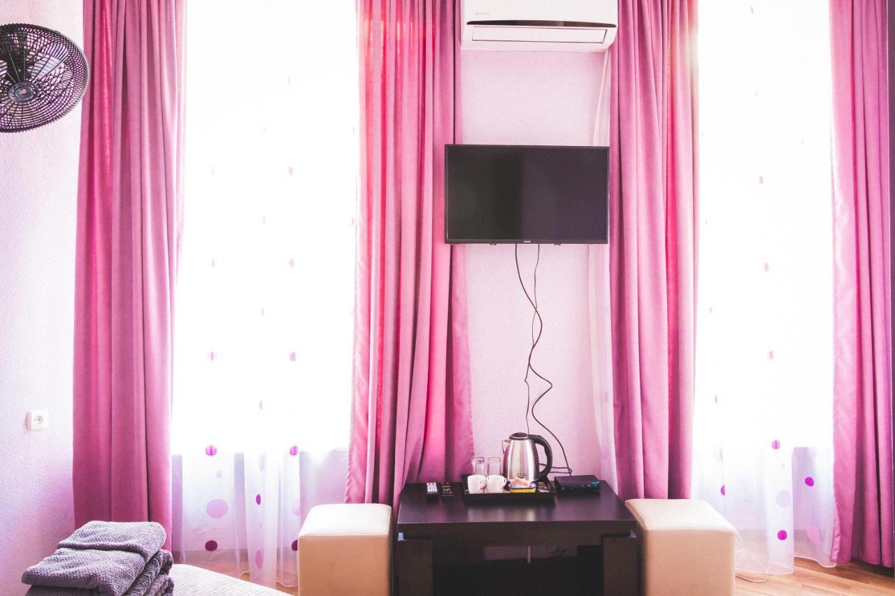 Guest House Big Family Tbilisi Exterior foto