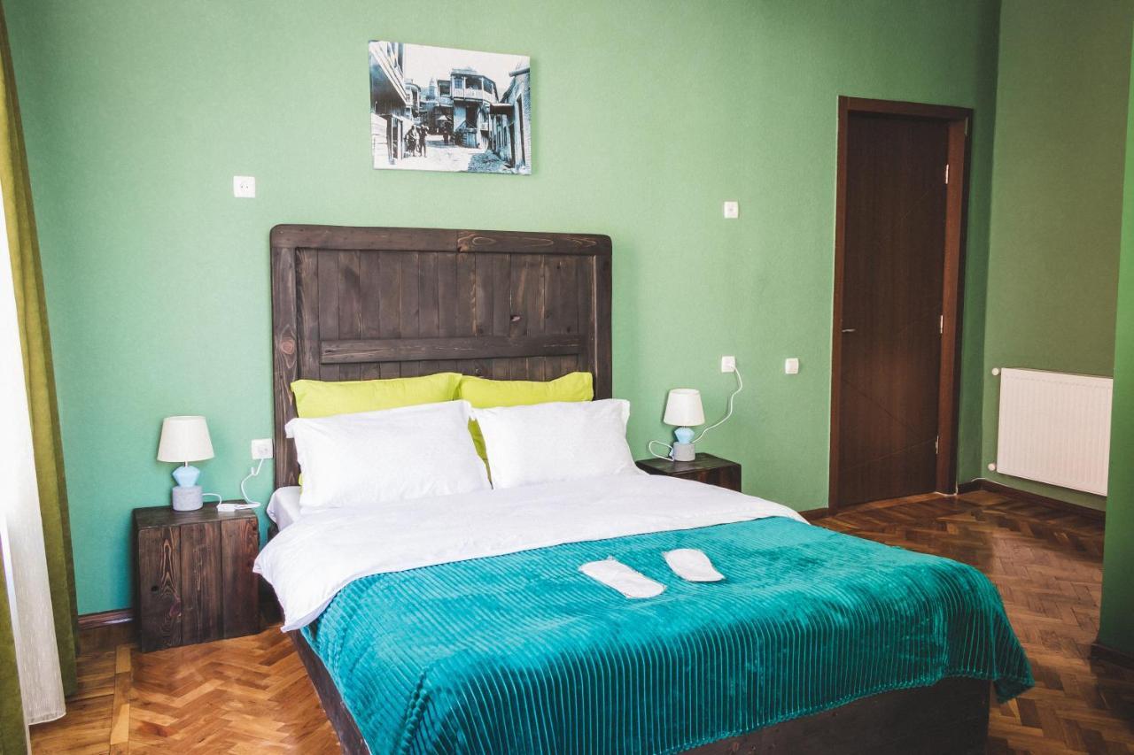 Guest House Big Family Tbilisi Exterior foto
